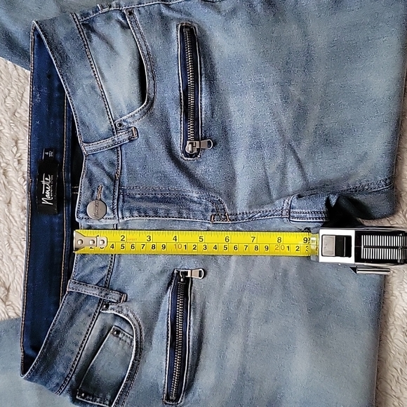 NANETTE LEPORE~ Jeans, 4 - Picture 4 of 6